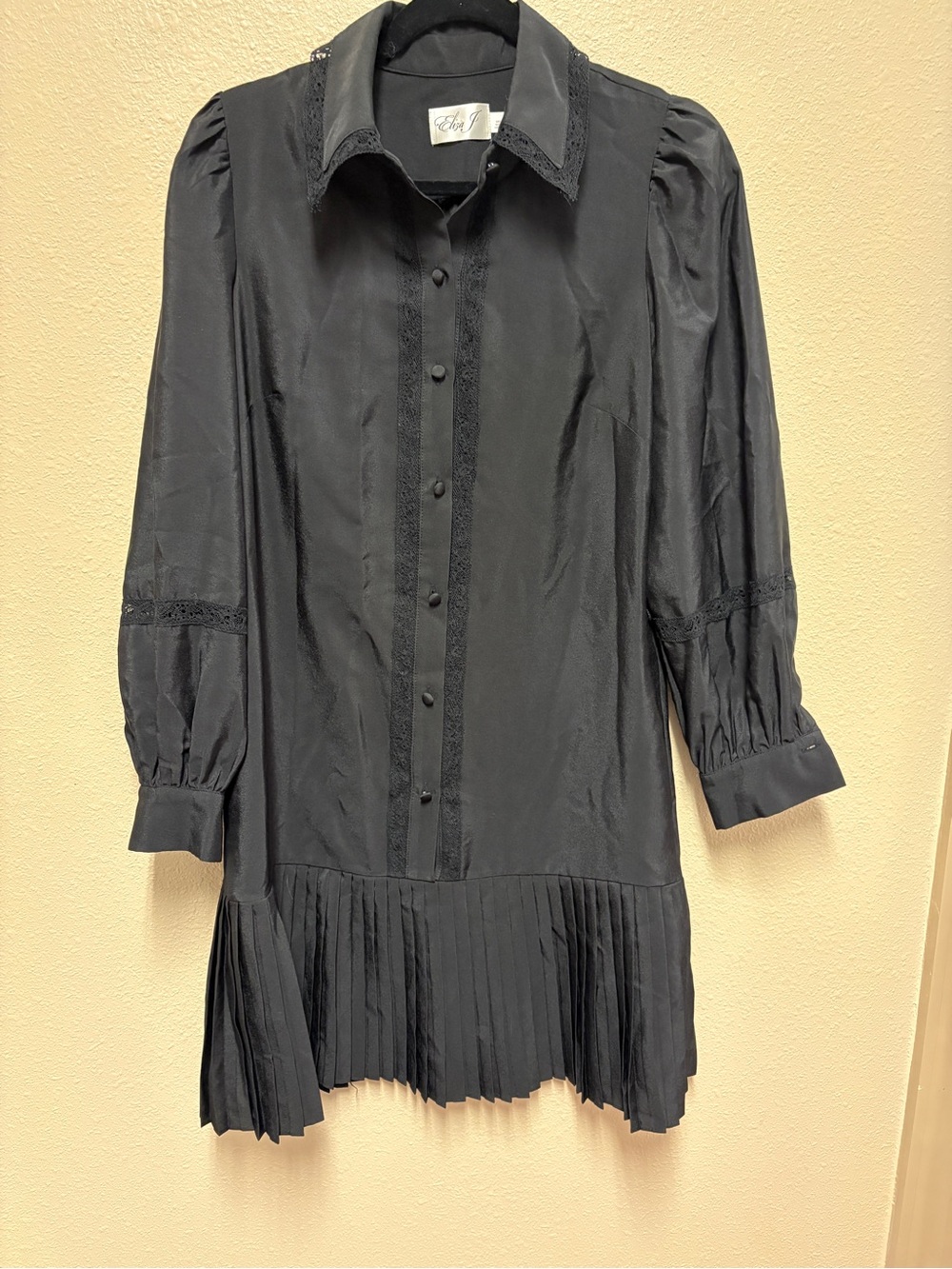 Eliza J Black Long-Sleeve Pleated Hem Button-Front Dress